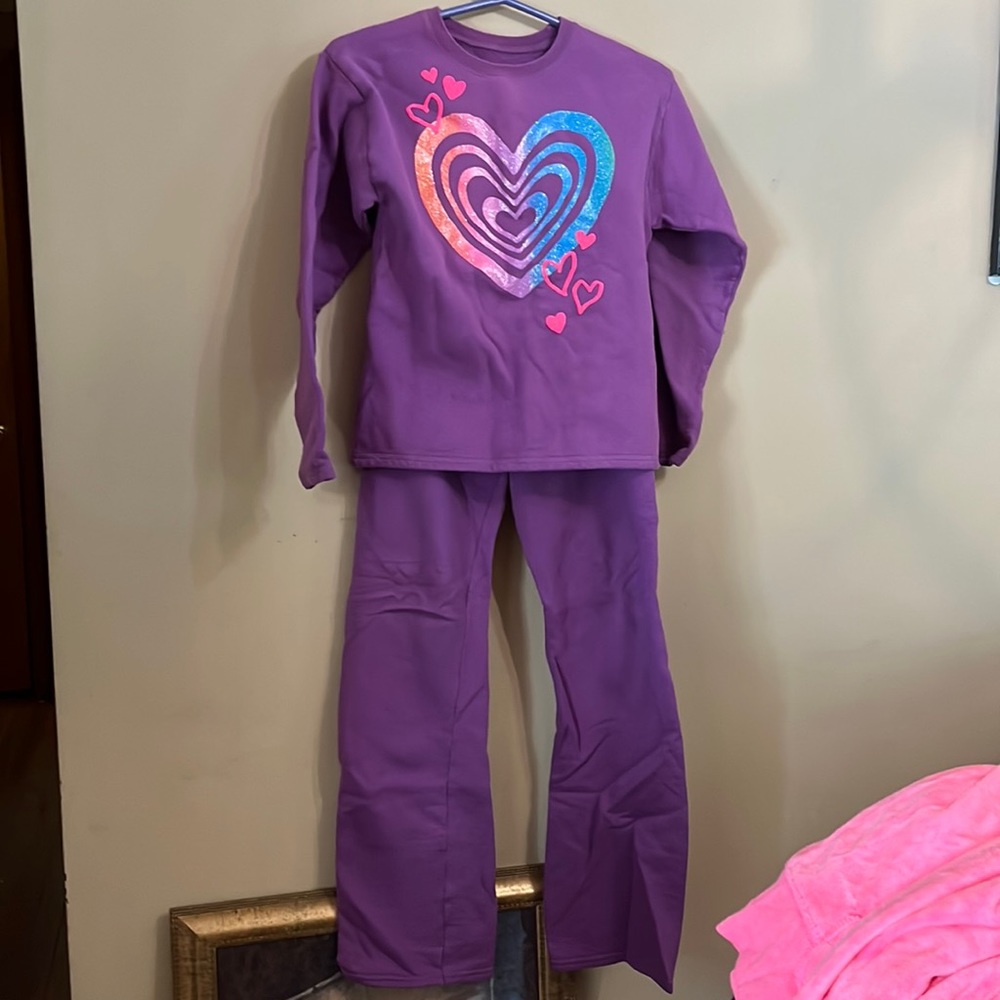 Hanes jogging outfit